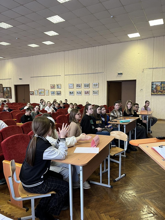 Литературная игра «Поэзия — музыка слов»