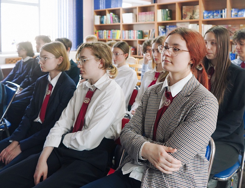 Янина Малинчик в гостях у юношеского отдела!