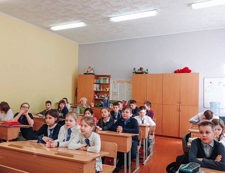 Далучыць да роднага слова: заняткі ў СШ №13 г. Брэста імя У.І. Хована