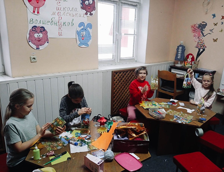Занятия в Школе маленьких волшебников