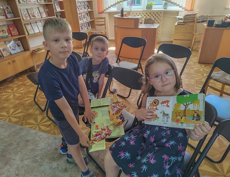 «Нью-Тон» в гостях у книг