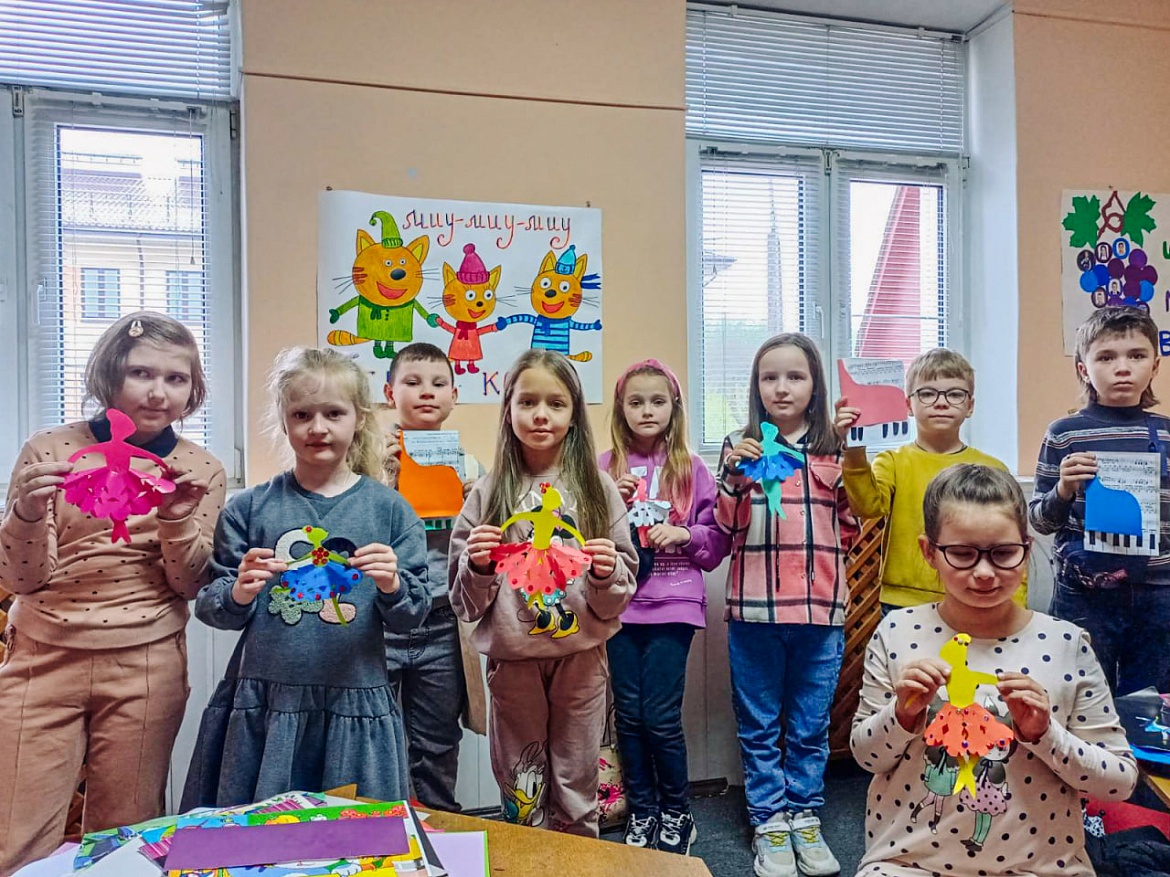 Занятия в Школе маленьких волшебников