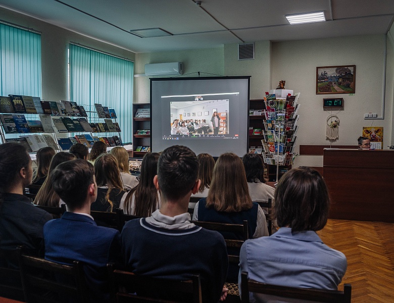 Видеомост «СОЗВУЧИЕ: язык литературы — язык дружбы»