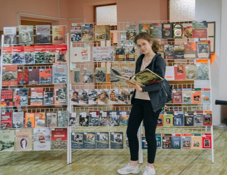 Выставка «Мы родом не из детства — из войны»