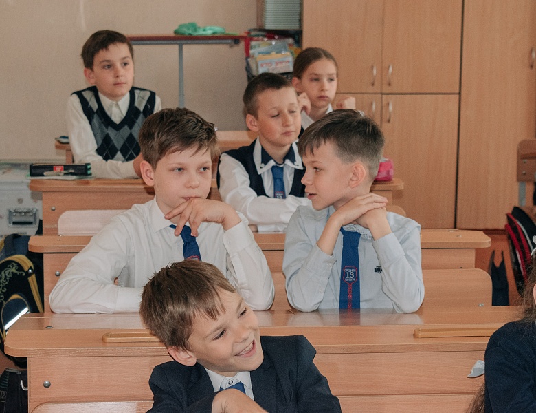  «Библиотека в чемодане» в СШ № 13 им. В. И. Хована