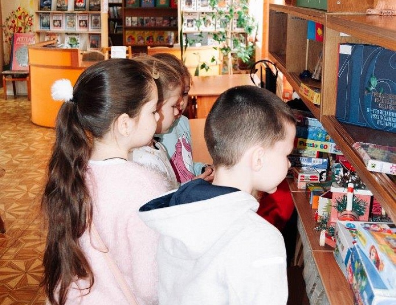 Литературно-музыкальная гостиная «Мама + Я = радость моя»