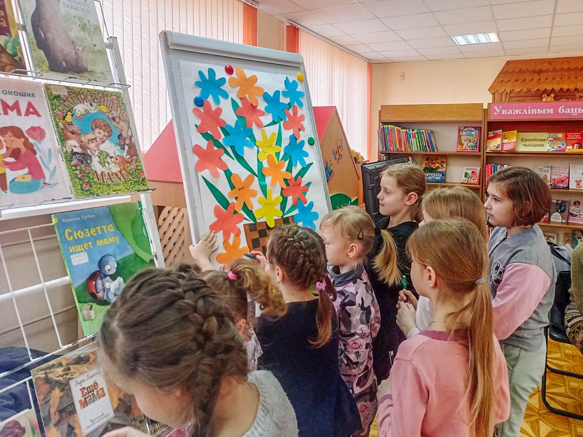 Акция «Букет из маминых имён!»