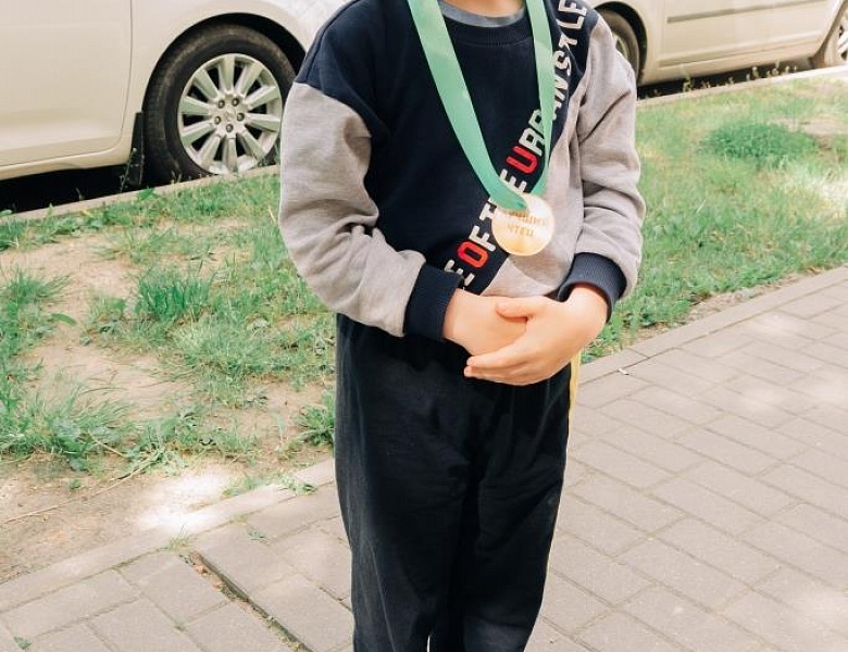 Счастье, солнце, дружба — вот что детям нужно!