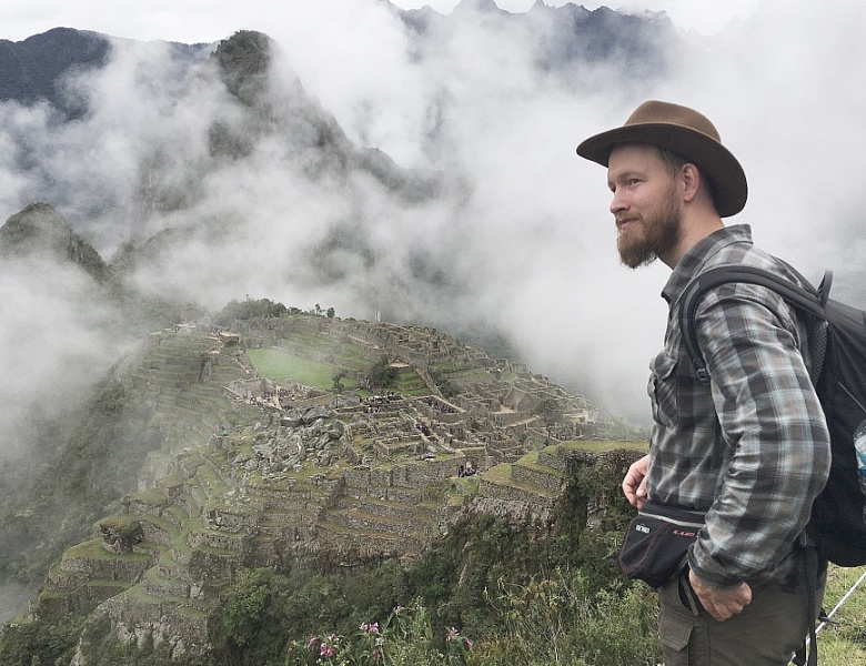 Читаем Евгения Рудашевского. Встреча в клубе «КЛЮЧ»