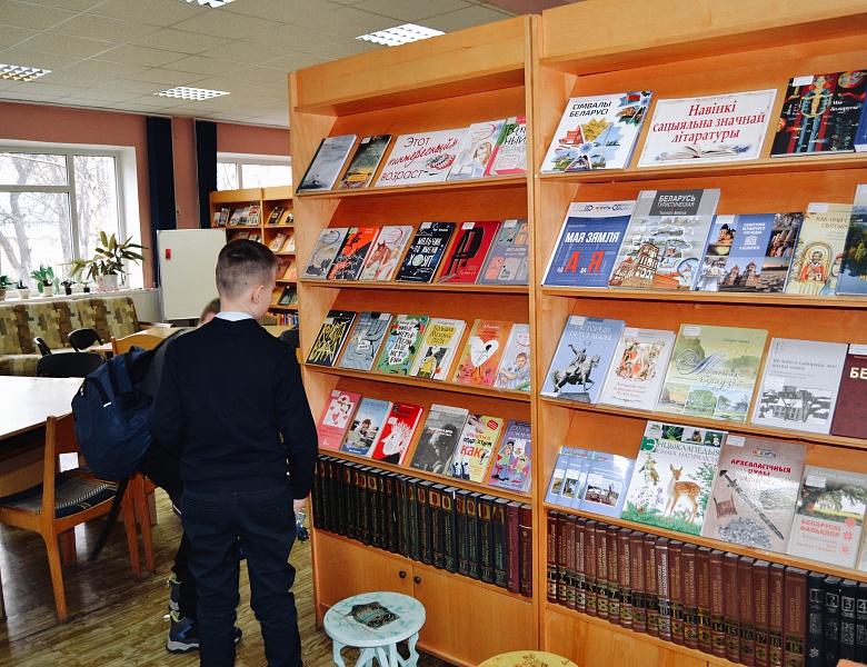 Литературный час  «Певец русской природы»: к 150-летию со дня рождения Михаила Пришвина