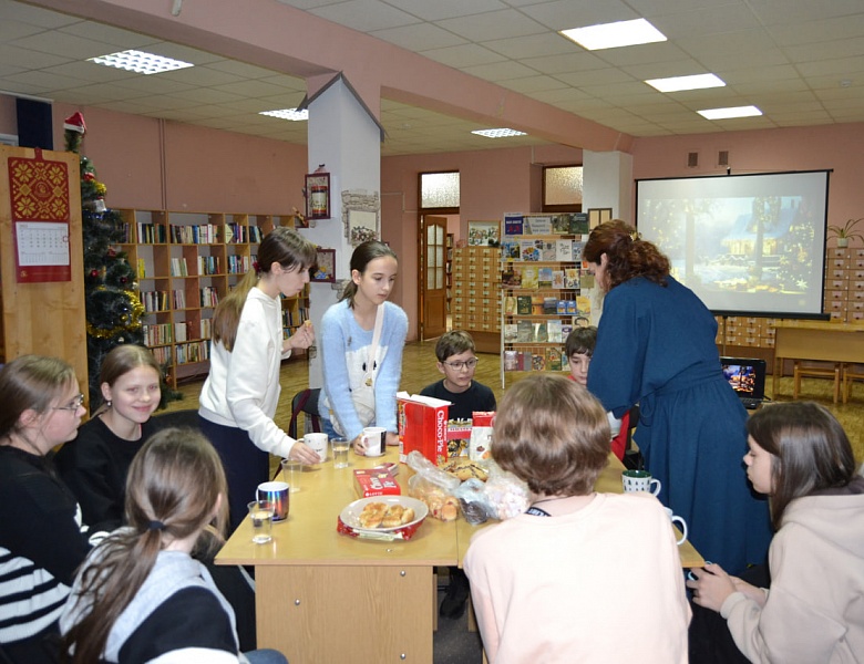 Новогодняя встреча в клубе для читающих подростков «КЛЮЧ»