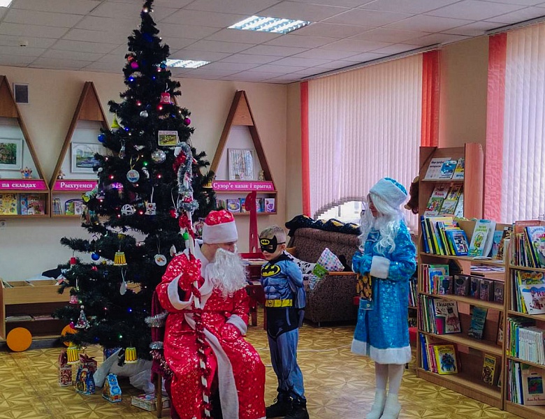 Новогодний утренник в Школе маленьких волшебников