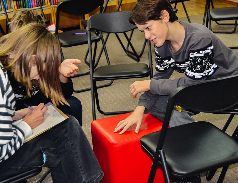 Интеллектуальная игра «Детектив идёт по следу»