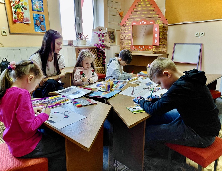 Знают книги обо всём на свете: увлекательный урок в Школе Маленьких Волшебников