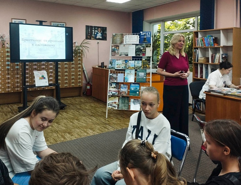 Летние каникулы в юношеском отделе