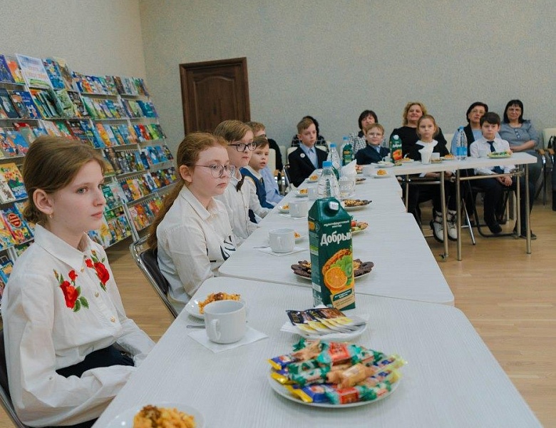 «Казахстан: знакомый и незнакомый»: первая встреча проекта «Через книгу к миру и созиданию»