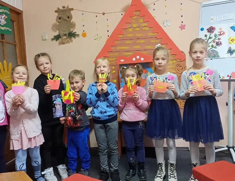 Занятия в Школе маленьких волшебников