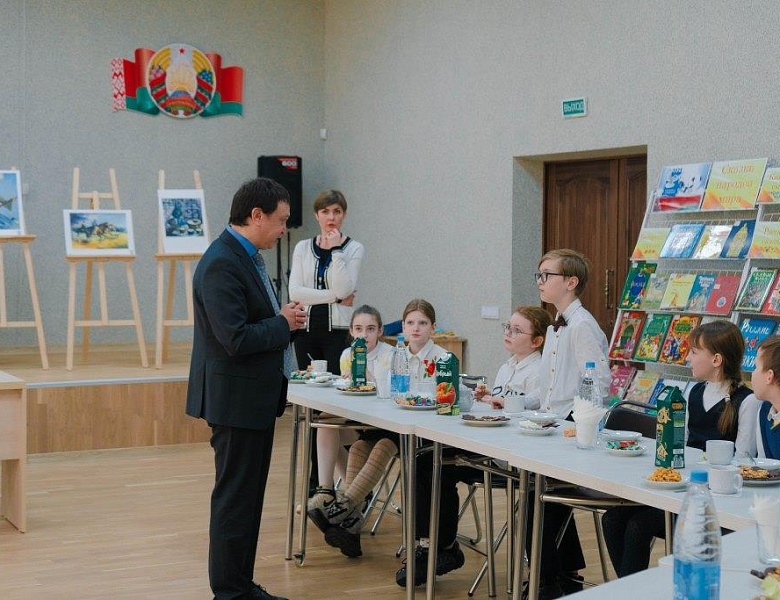 «Казахстан: знакомый и незнакомый»: первая встреча проекта «Через книгу к миру и созиданию»