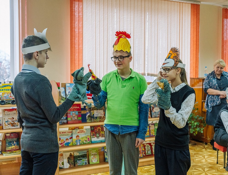 Книжный театр «Спасательный круг»