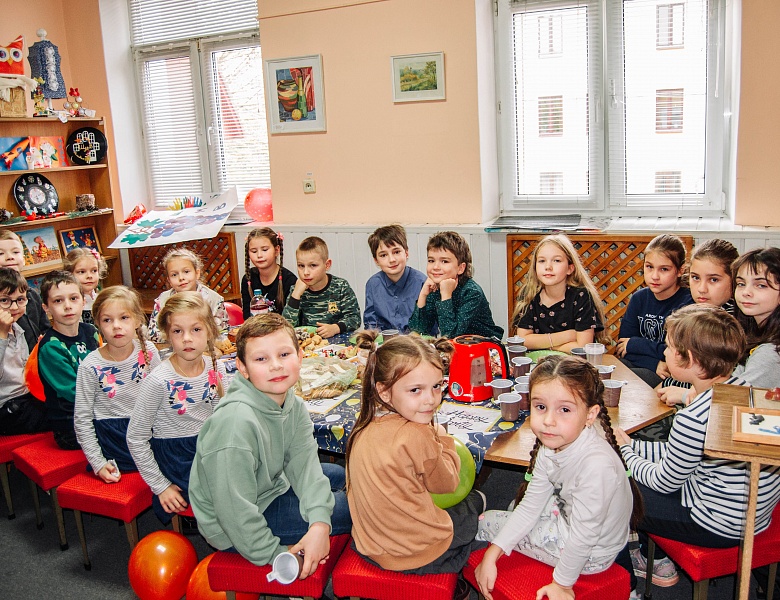 «День матери»