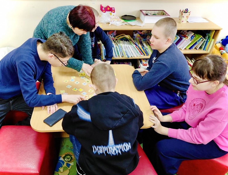 «Что за чудо эти сказки!»: встреча в книжном театре «Спасательный круг»