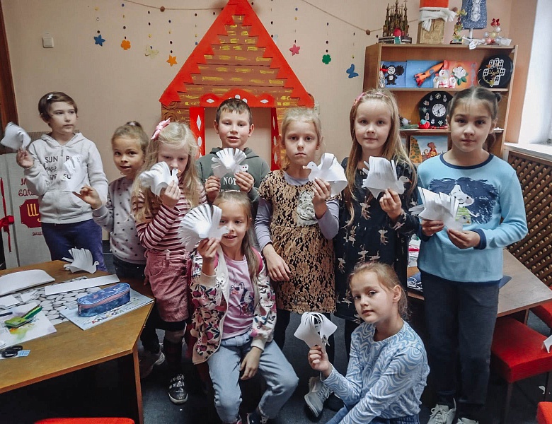 Э. Успенский. «Дядя Фёдор идёт в школу, или Нэнси из Интернета в Простоквашино»