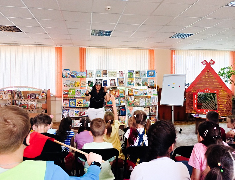 В гости к книжкам мы спешим!