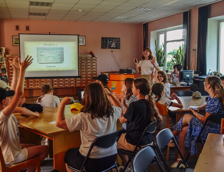 Насыщенный июнь в юношеском отделе