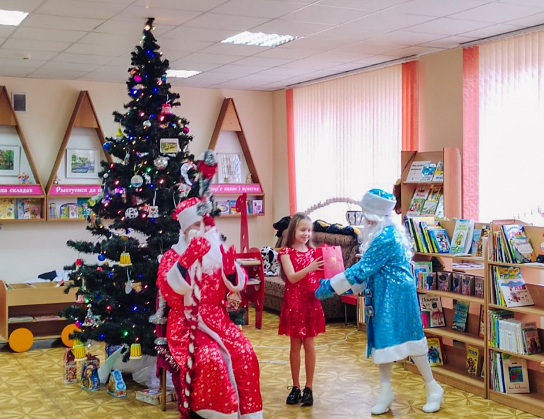 Новогодний утренник в Школе маленьких волшебников