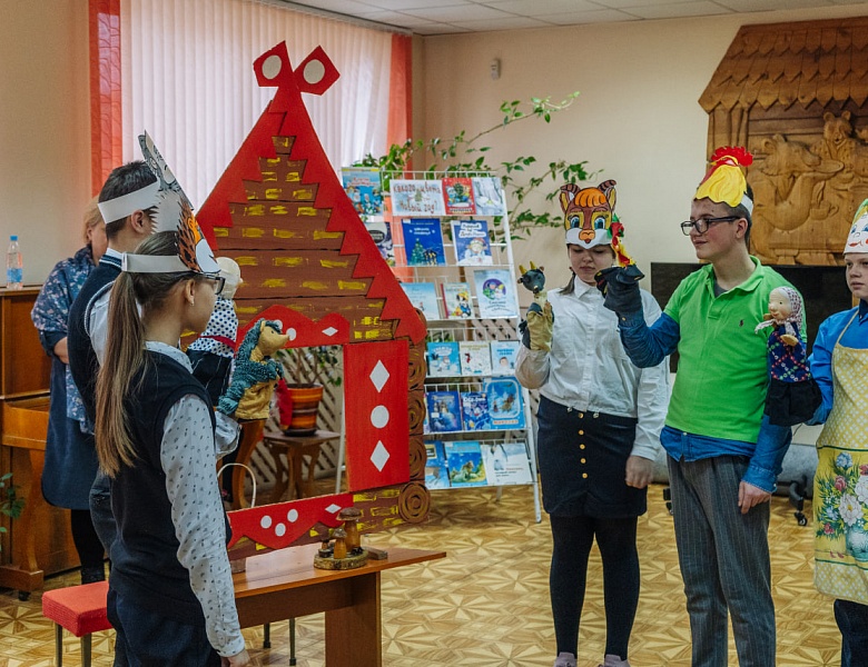 Книжный театр «Спасательный круг»