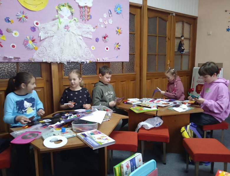 Занятие в Школе маленьких волшебников