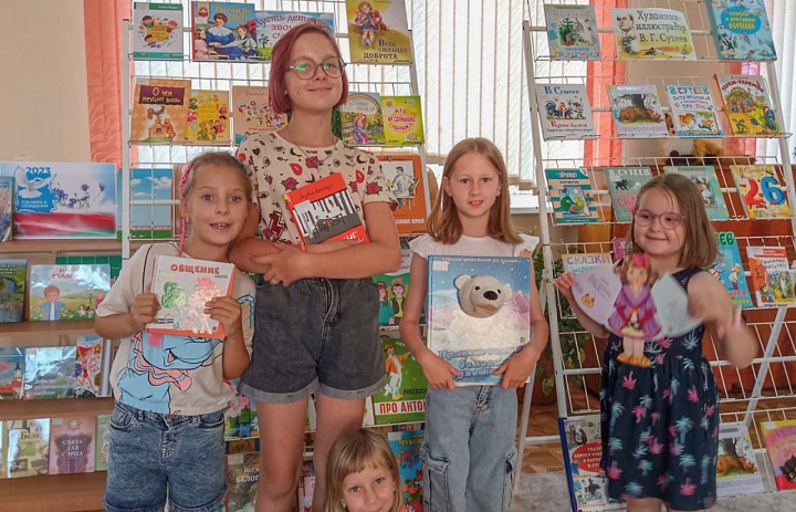 «Нью-Тон» в гостях у книг