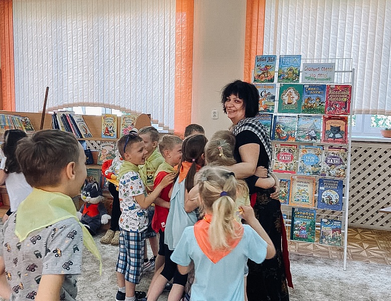 Летом с книгой я дружу!