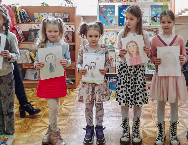 «Моя мама лучшая на свете!»: праздник в детском отделе