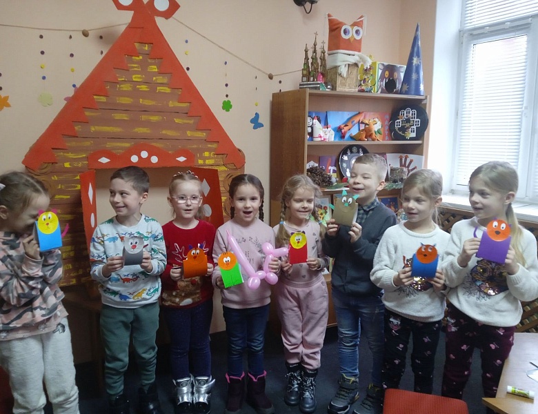 Занятия в Школе маленьких волшебников