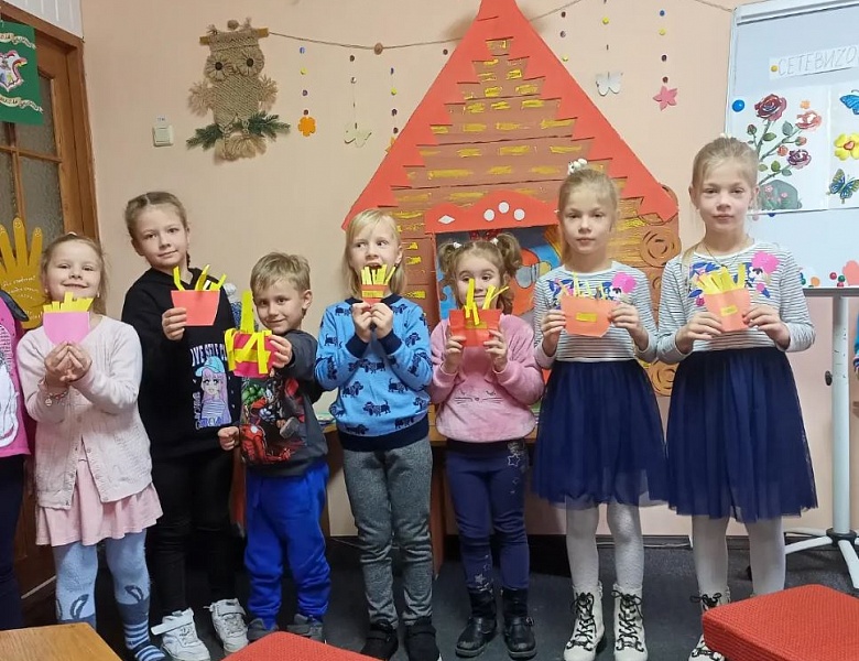 Занятия в Школе маленьких волшебников