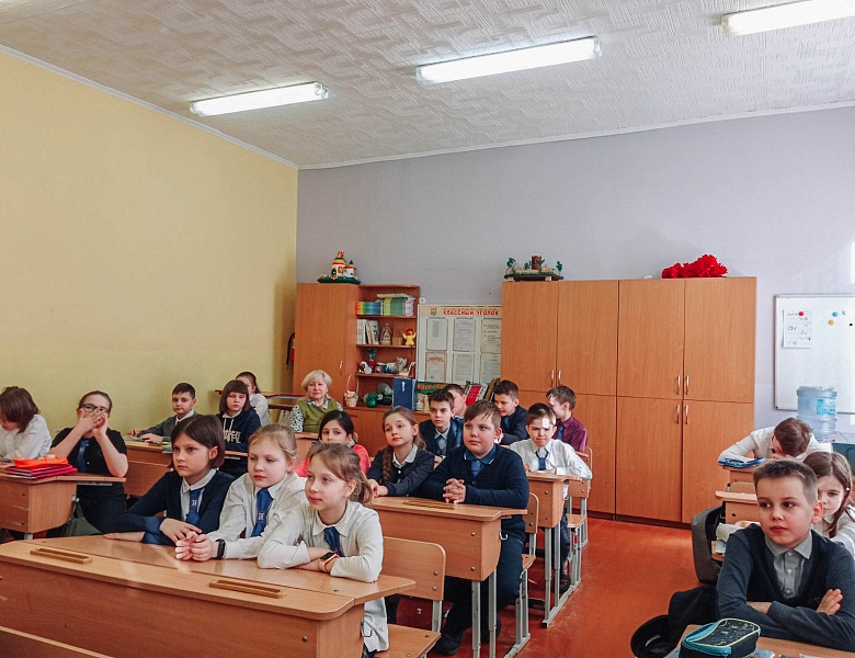 Далучыць да роднага слова: заняткі ў СШ №13 г. Брэста імя У.І. Хована