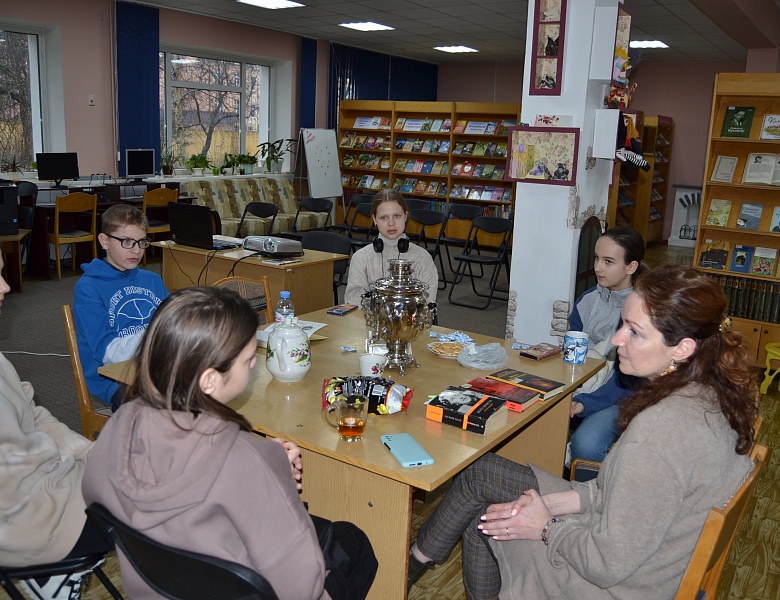 Литературная встреча в юношеском отделе