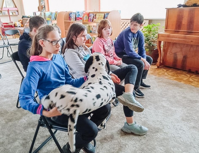 Книжный театр «Спасательный круг»