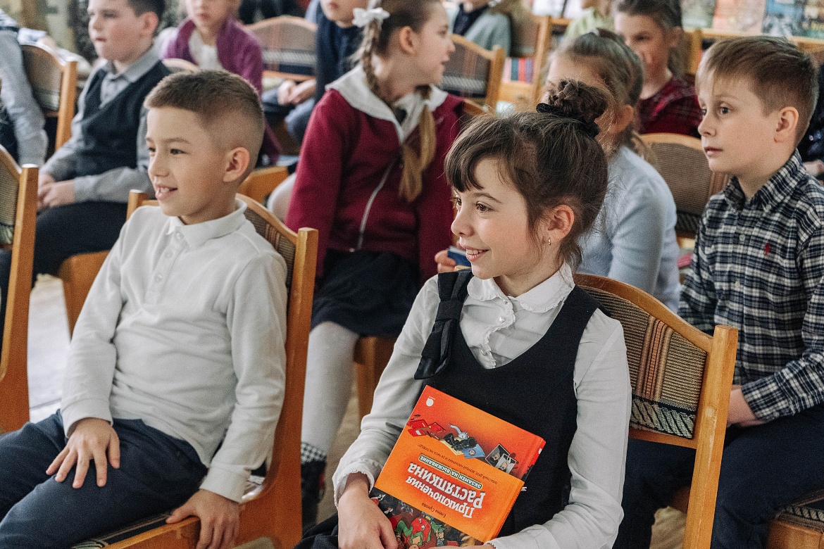 «Обычные книги про необычных детей»