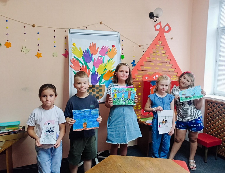 Занятия в Школе маленьких волшебников