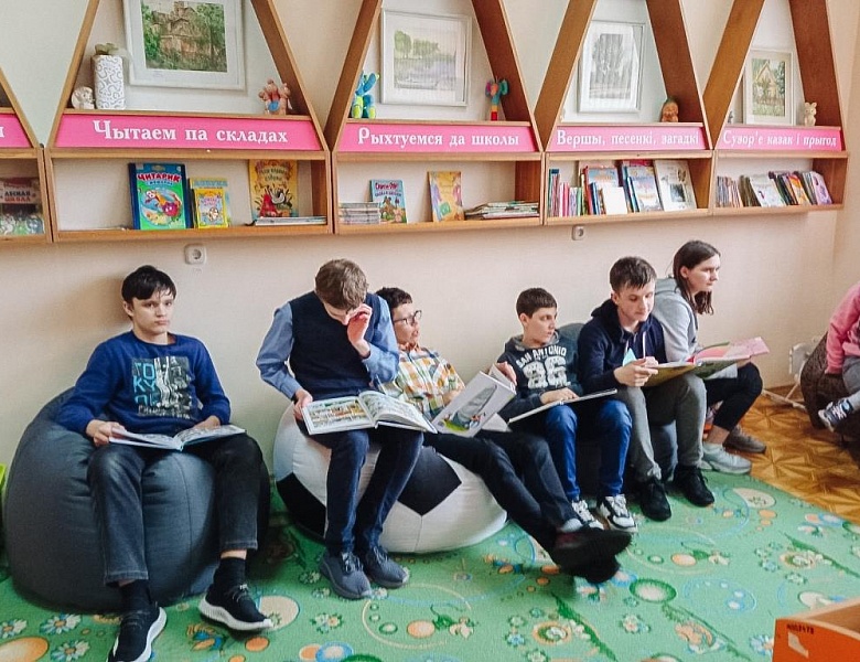 Книжный театр «Спасательный круг»