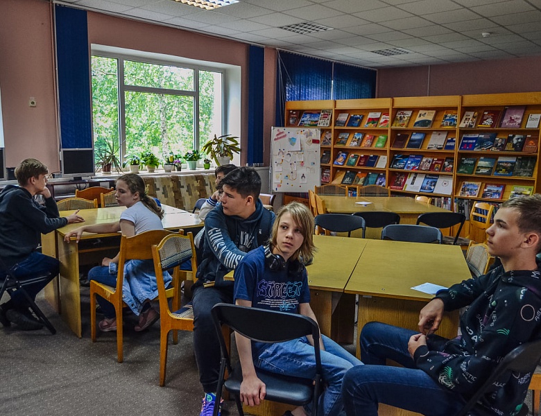 Насыщенный июнь в юношеском отделе