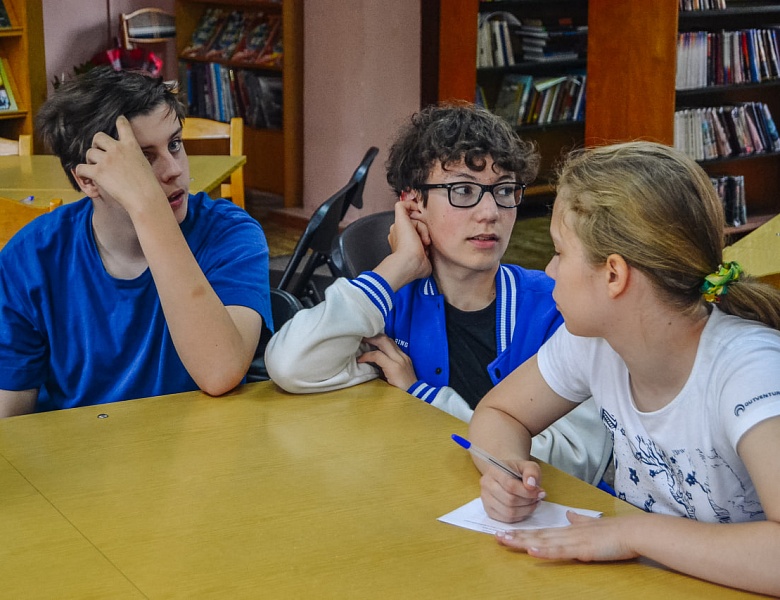 Насыщенный июнь в юношеском отделе