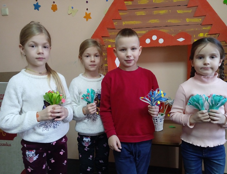 Занятие в Школе маленьких волшебников