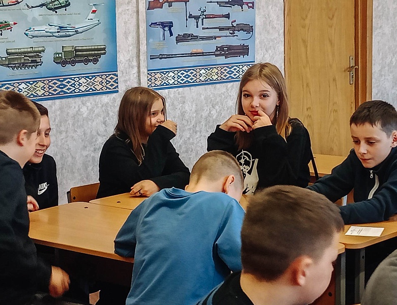 Сотрудники юношеского отдела в гостях в СШ № 35