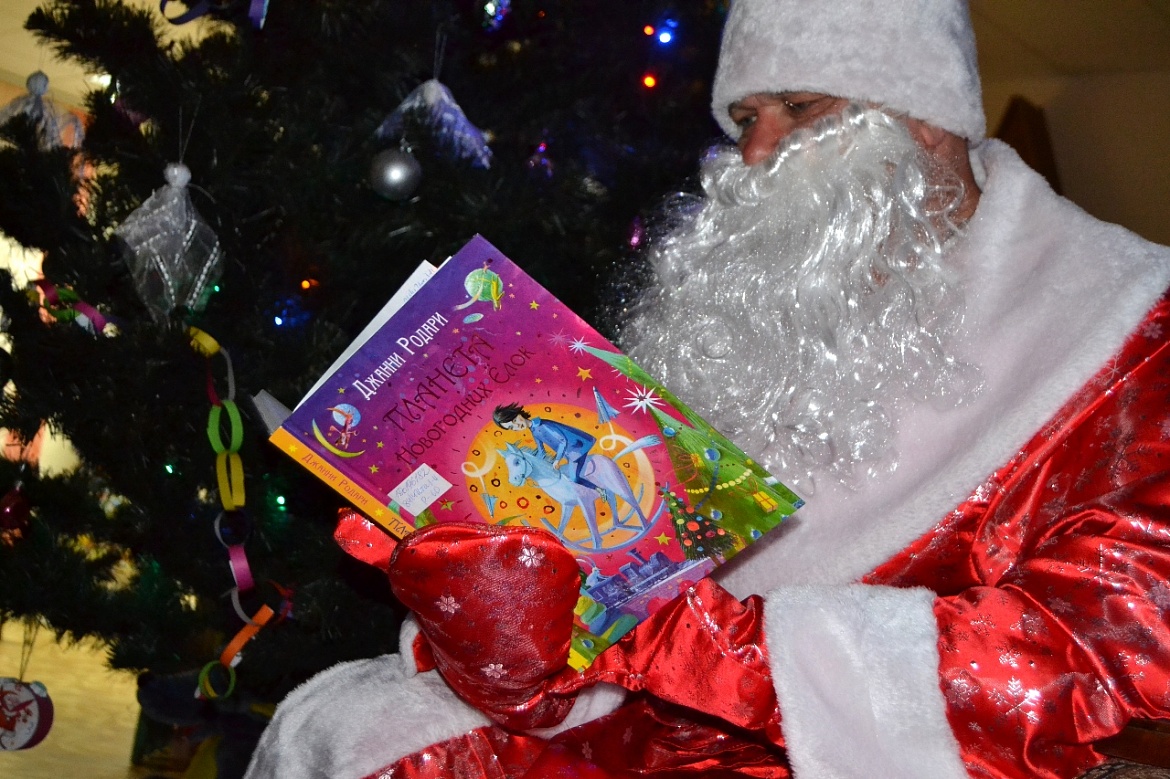 Планета новогодних ёлок