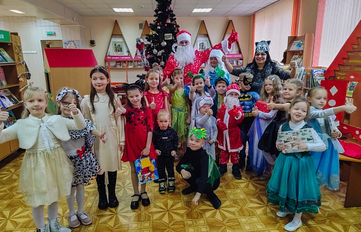Новогодний утренник в Школе маленьких волшебников