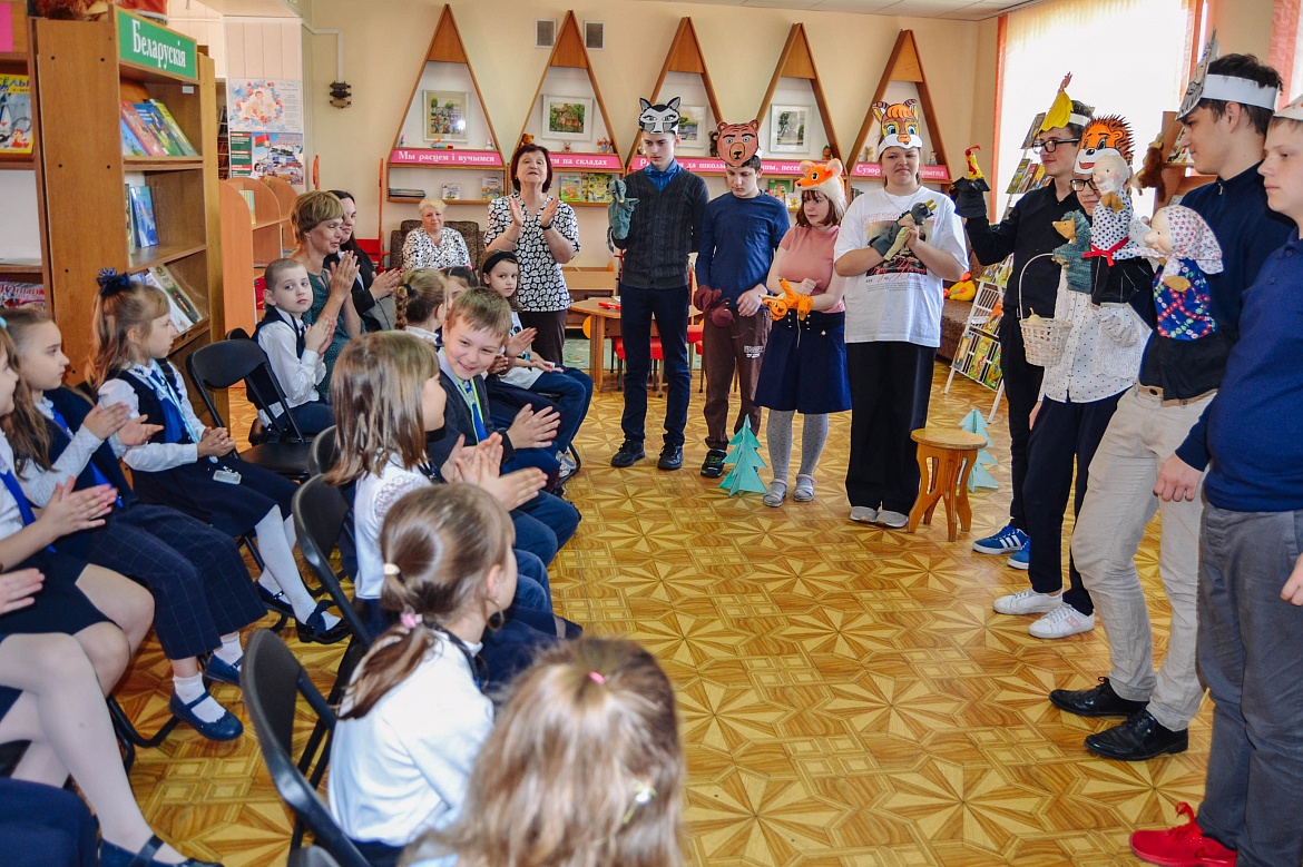 Книжный театр «Спасательный круг»