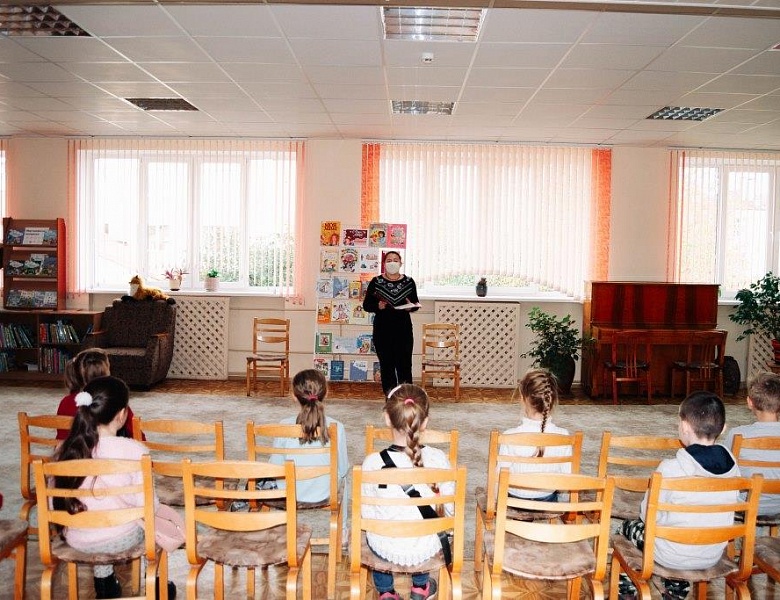 Литературно-музыкальная гостиная «Мама + Я = радость моя»